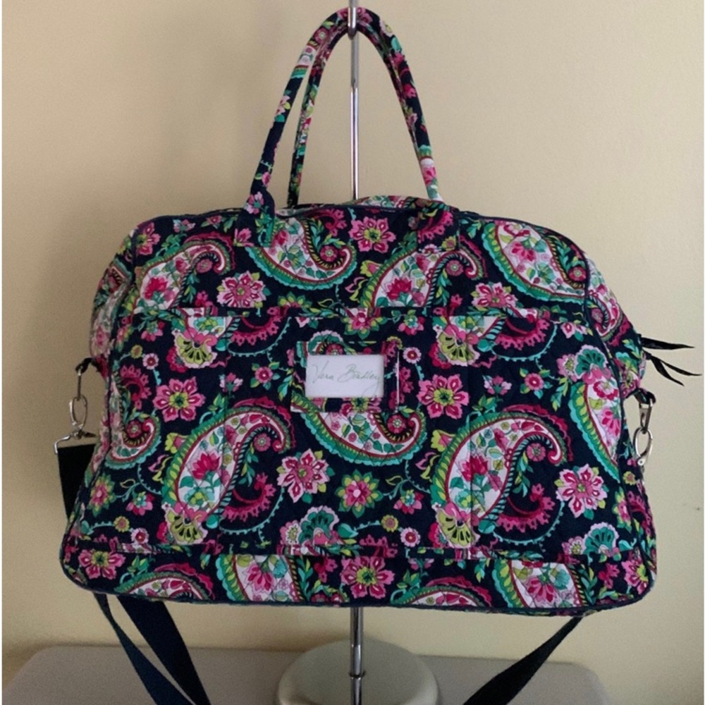 VERA BRADLEY WEEKENDER IN PARISIAN PAISLEY
